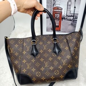 Louis Vuitton Monogrm ]Black Women's Bag